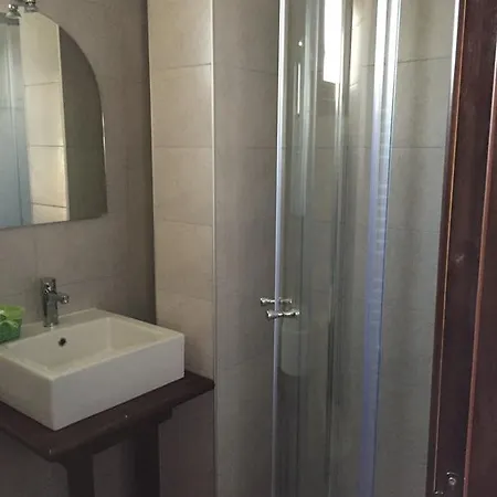 Πανσιόν Guest House Skrebatno *